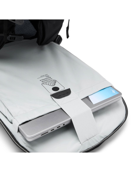 Peak Design Outdoor Backpack 45L plecak ciemny fiolet.