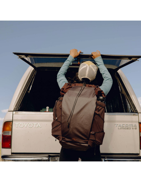 Peak Design Outdoor Backpack 45L plecak ciemny fiolet.