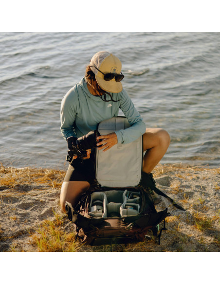 Peak Design Outdoor Backpack 45L plecak ciemny fiolet.