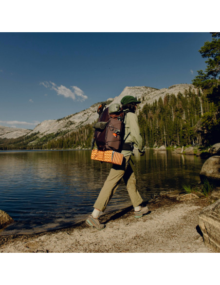 Peak Design Outdoor Backpack 45L plecak ciemny fiolet.