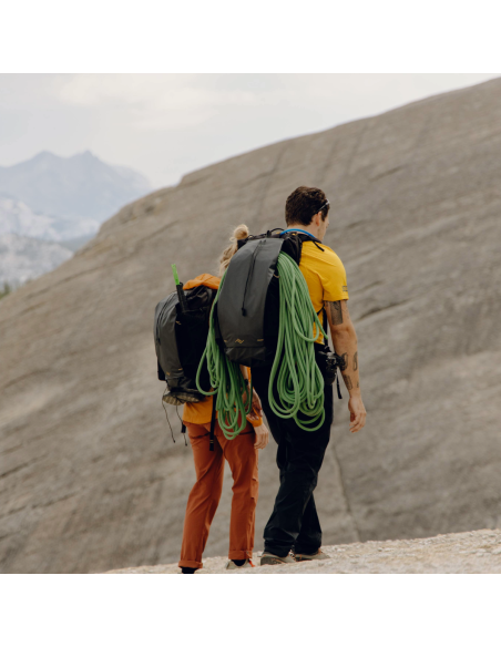 Peak Design Outdoor Backpack 45L plecak czarny.