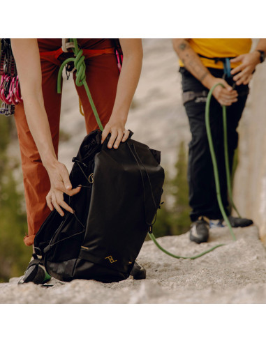 Peak Design Outdoor Backpack 25L plecak czarny.