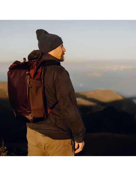 Peak Design Outdoor Backpack 25L plecak ciemny fiolet.