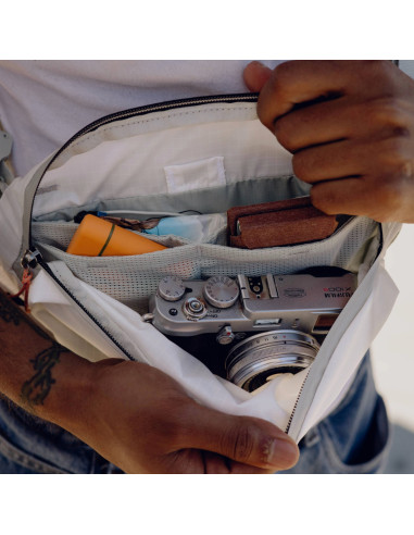 Peak Design Outdoor Sling 2L torba biała.