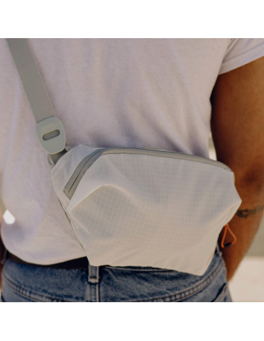 Peak Design Outdoor Sling 2L torba biała.