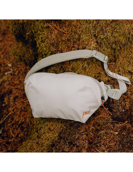 Peak Design Outdoor Sling 2L torba biała.