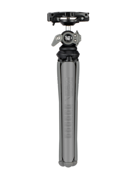 Zestaw Newell Rangha Set - lampa LED RGB-W Rangha z dyfuzorem i statywem