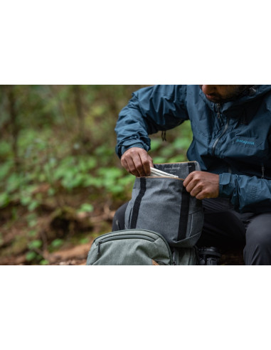 Peak Design Field Pouch Charcoal v2 -...