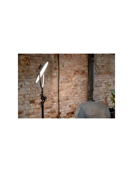 Zestaw Newell lampa LED Air Artha XL i statyw oświetleniowy Talos