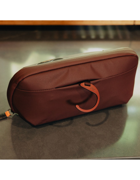 Kosmetyczka Travel Line Peak Design Wash Pouch Small Eclipse - fioletowa