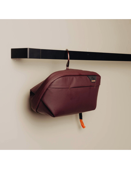 Kosmetyczka Travel Line Peak Design Wash Pouch Small Eclipse - fioletowa