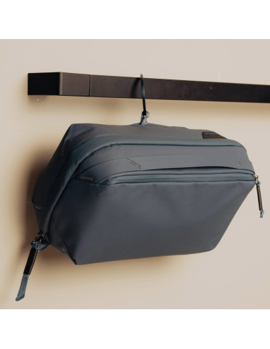 Kosmetyczka Travel Line Peak Design Wash Pouch...