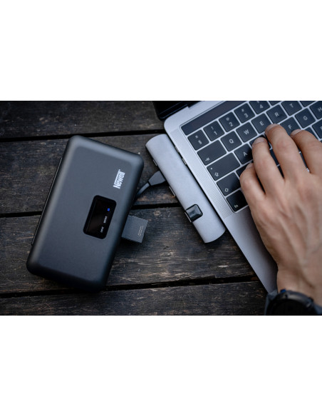 Ładowarka dwukanałowa Newell LCD-PB-SD z funkcją power banku i czytnikiem kart SD do akumulatorów LP-E6