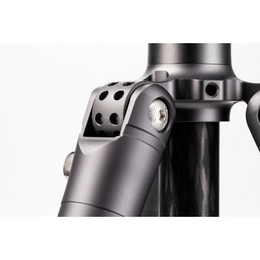 BENRO Bat 24C + VX25 statyw karbonowy z głowicą kulow