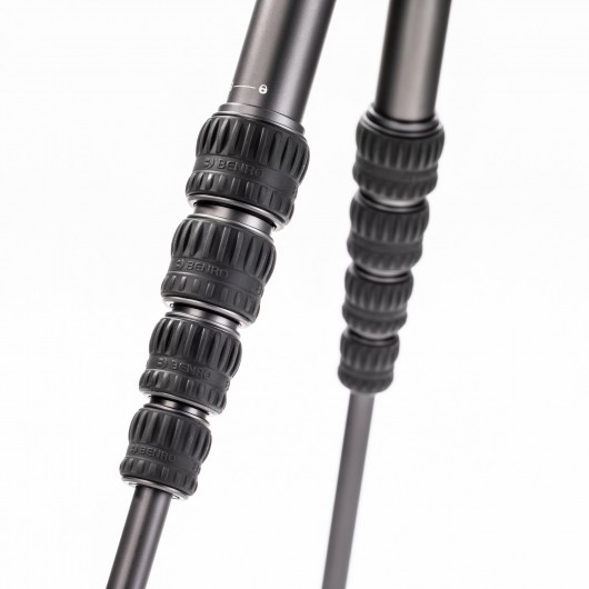 BENRO Bat 05A + VX20 statyw alumniniowy z głowicą kulową