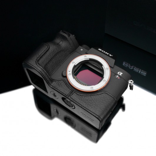 GARIZ XS-CHA7RM4BK half case do Sony A7R M4 (IV) - black/czarny
