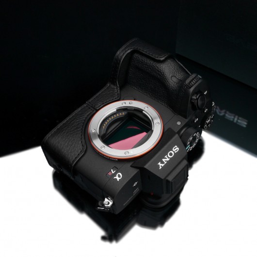GARIZ XS-CHA7RM4BK half case do Sony A7R M4 (IV) - black/czarny