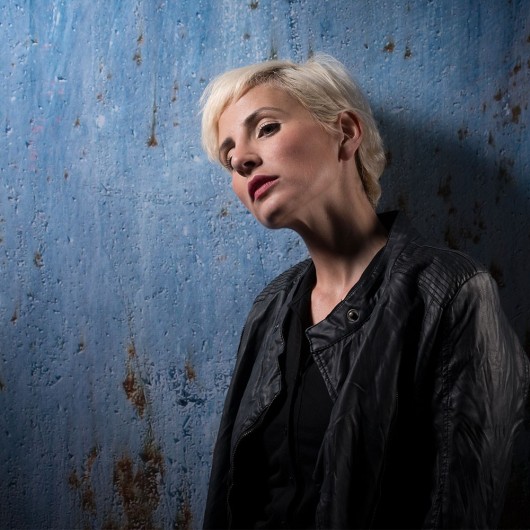 Lastolite Tło Urban 1.5x2.1m Rusty Metal/Plaster Wall