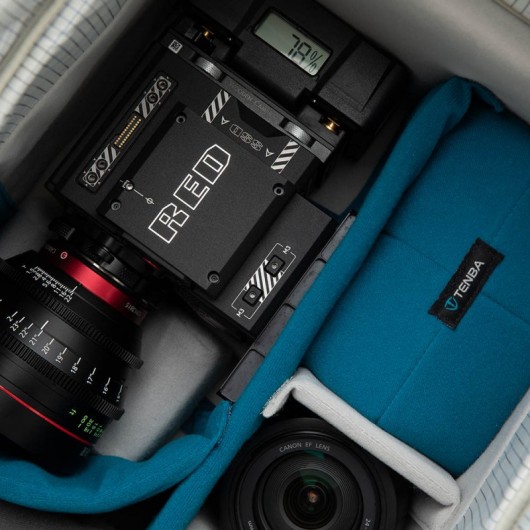 Walizka z kółkam Tenba Cineluxe Roller 24