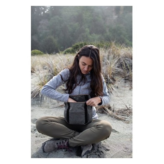 Peak Design Field Pouch Charcoal v2 - Grafitowy, z paskiem