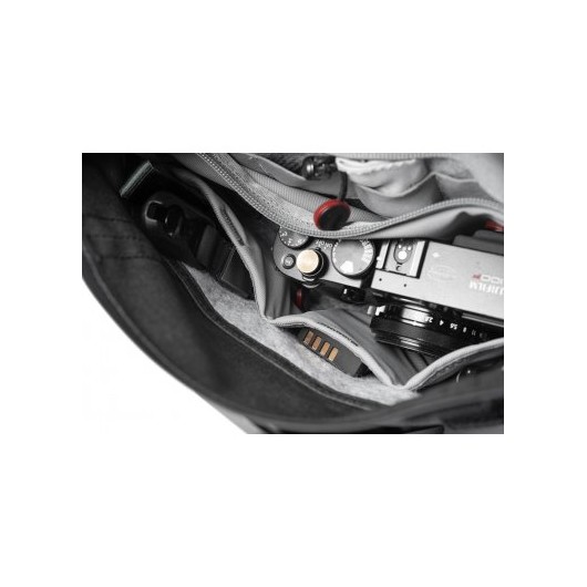 Peak Design Field Pouch Black v2 - Czarny, z paskiem