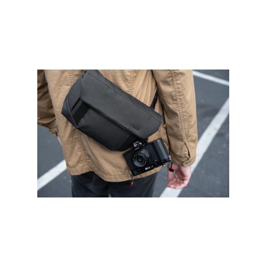 Peak Design Field Pouch Black v2 - Czarny, z paskiem