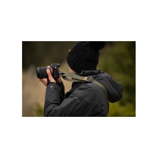 Pasek na szyję lub ramię SLIDE LITE SAGE v3 szarozielony do lekkich aparatów